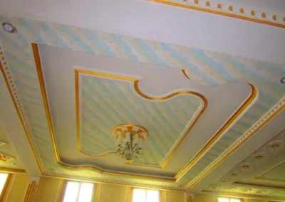 Décorations réalisées en intérieur sur plafond